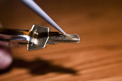 East Bridgewater MA Locksmith Store East Bridgewater, MA 508-488-9353 - broken-key-extraction
